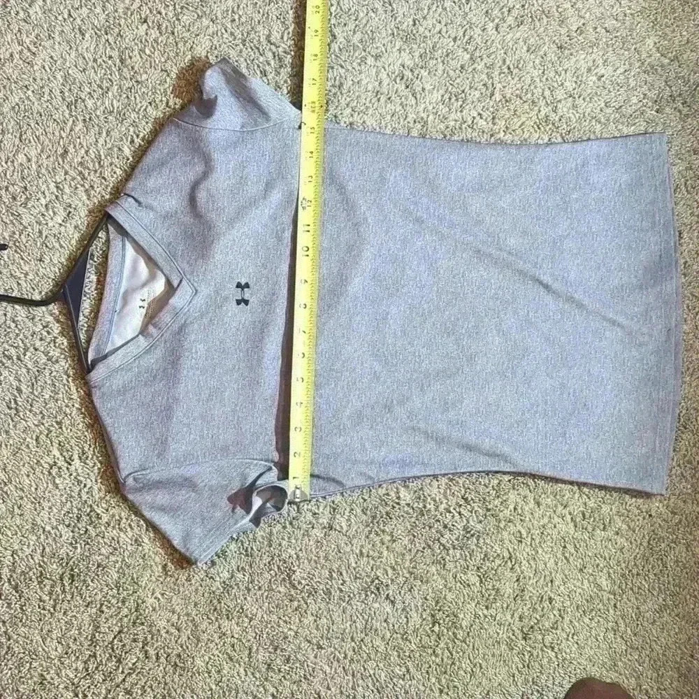 Under Armour shirt, gray, medium - Picture 7 of 7